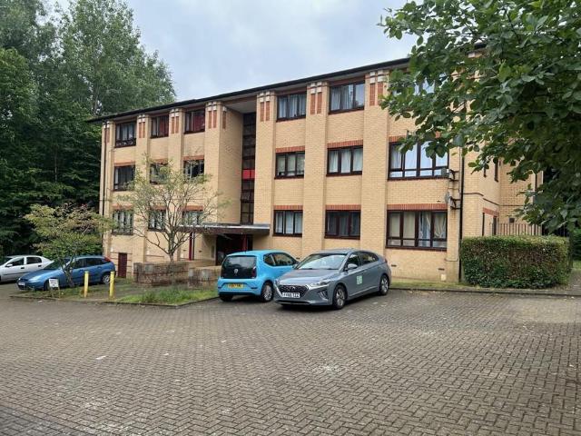 Albion Place, Campbell Park 2 bed apartment to rent £1,200 pcm £277 pw