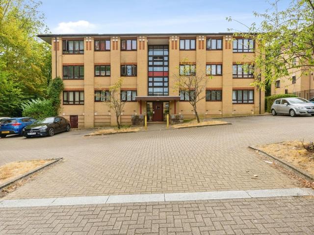 Albion Place, Campbell Park, Milton Keynes MK9, 1 bed flat to rent, £1,000 pcm | PrimeLocation