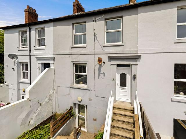 Albion Place, Hythe CT21, 3 bed flat to rent, £1,250 pcm | PrimeLocation