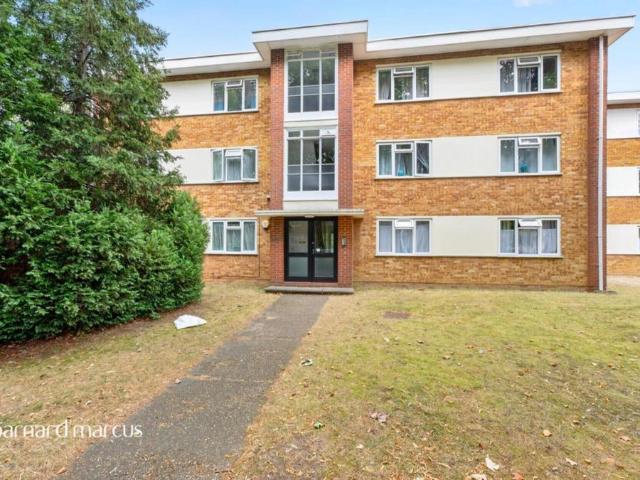 Albion Road, SUTTON 2 bed apartment to rent £1,850 pcm £427 pw