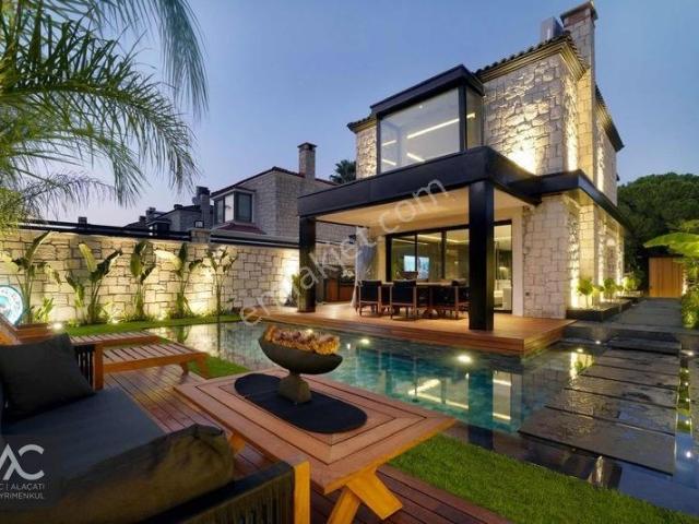 Alc 'den Alaçatı Ultra Lux Yıllık Kiralık Villa