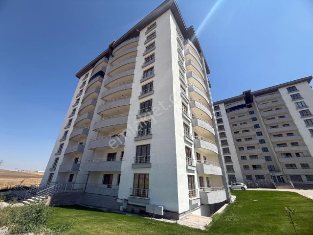 Alcı Mahallesi Florya Park Evleri Kiralık 3+1&130m2 Yapılı Daire