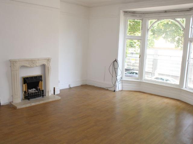 Alcester Road, Birmingham B13, 3 bed flat to rent, £1,250 pcm | PrimeLocation