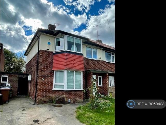Alcester Road, Gatley, Cheadle, SK8 3 bed semi detached house to rent £1,900 pcm £438 pw