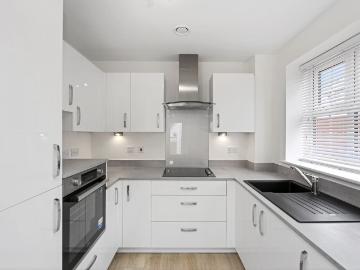 Alcester Road, Studley B80, 2 bed flat to rent, £2,400 pcm | PrimeLocation