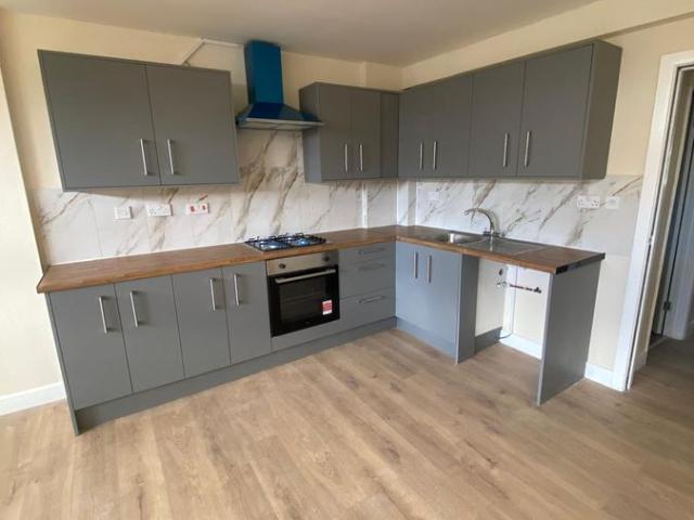 Alcester Road South, Kings Heath, Birmingham B14, 2 bed flat to rent, £1,075 pcm | PrimeLocation