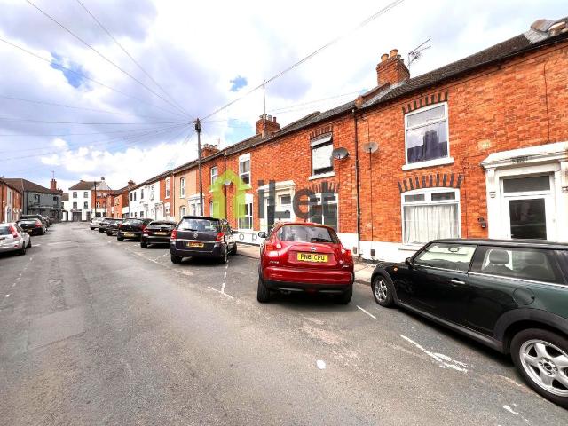Alcombe Road, Northampton NN1, 3 bed terraced house to rent, £1,100 pcm | PrimeLocation