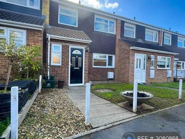 Alconbury, Bishop's Stortford, CM23 3 bed terraced house to rent £2,000 pcm £462 pw