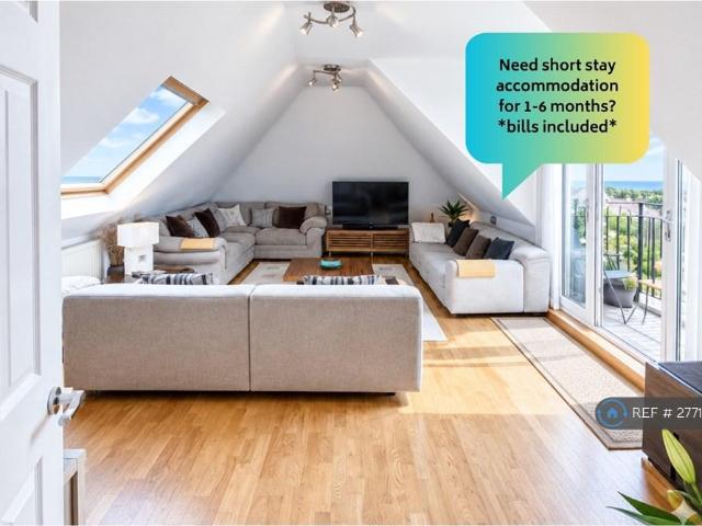 Aldwick Avenue, Bognor Regis, PO21 2 bed penthouse to rent £2,850 pcm £658 pw