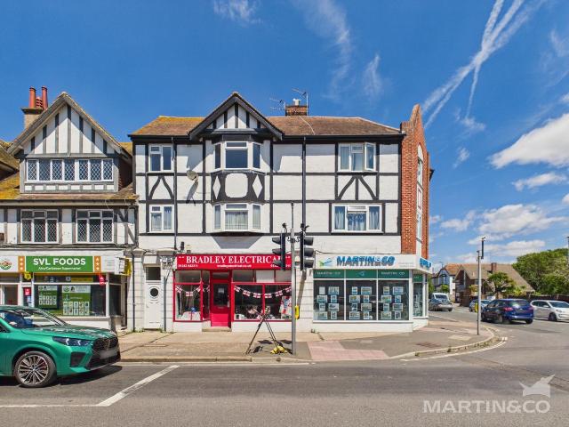 Aldwick Road, Bognor Regis PO21, 2 bed flat to rent, £1,200 pcm | PrimeLocation