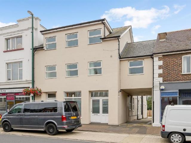 Aldwick Road, Bognor Regis 1 bed apartment to rent £870 pcm £201 pw