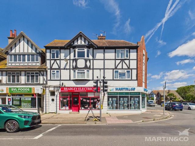 Aldwick Road, Bognor Regis 2 bed apartment to rent £1,150 pcm £265 pw