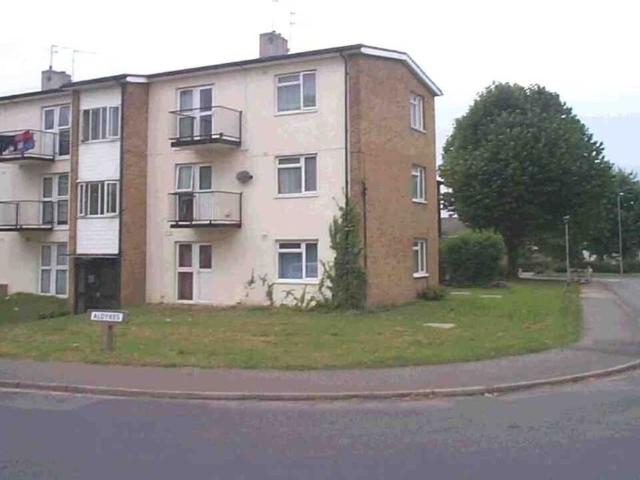 Aldykes, Hatfield AL10, 2 bed flat to rent, £1,500 pcm | PrimeLocation