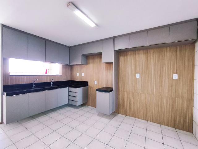 ALDEOTA APARTAMENTO JOSE VILAR, 1450 APTO 1301 RAMIR VALENTE