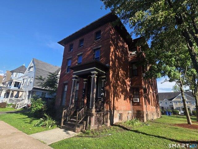 Alden St Apt B, Hartford, Condo For Sale