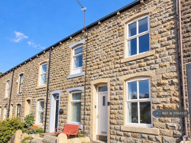 Alder Bank, Rossendale, BB4 3 bed terraced house to rent £1,350 pcm £312 pw