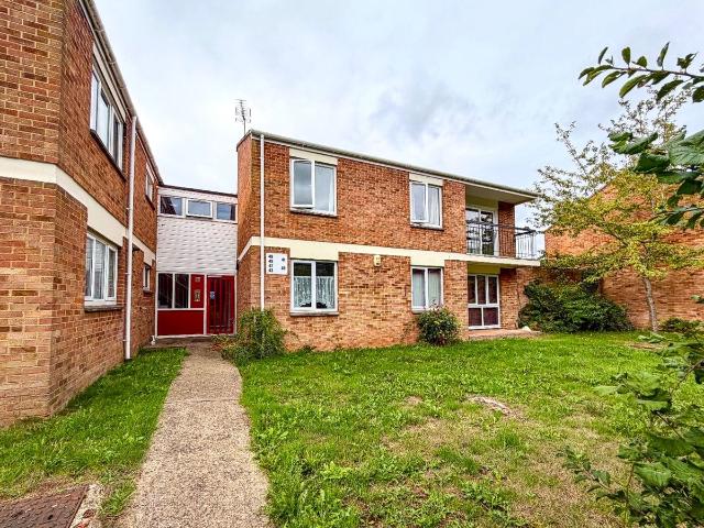 Alder Close, Taunton, Somerset TA1, 2 bed flat to rent, £1,100 pcm | PrimeLocation