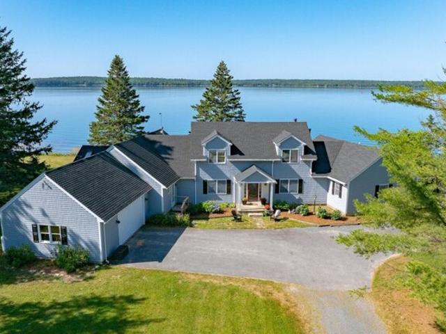 Alder Ln, Sedgwick, Home For Sale