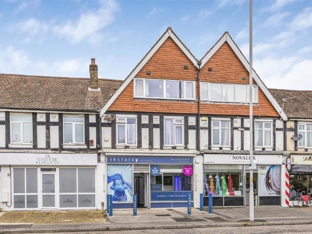 Alder Road, Poole 1 bed in a house share to rent £495 pcm £114 pw