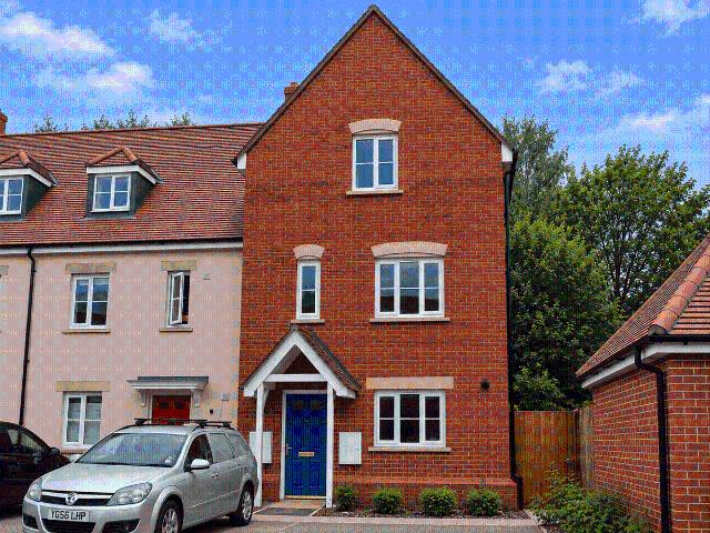 Aldermaston Wharf, Reading, Berkshire RG7, 4 bed terraced house to rent, £1,950 pcm | PrimeLocation