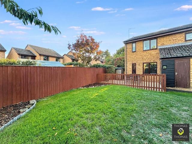 Alders Green, Gloucester 1 bed maisonette to rent £800 pcm £185 pw