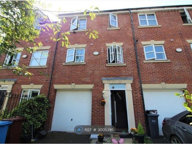 Alders Road, Manchester M22, 3 bed terraced house to rent, £1,350 pcm | PrimeLocation