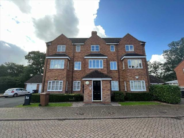 Aldershaws, Solihull B90, 2 bed flat to rent, £1,200 pcm | PrimeLocation