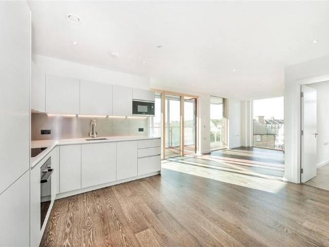 Alderside Apartments, London 1 bed apartment to rent £2,650 pcm £612 pw
