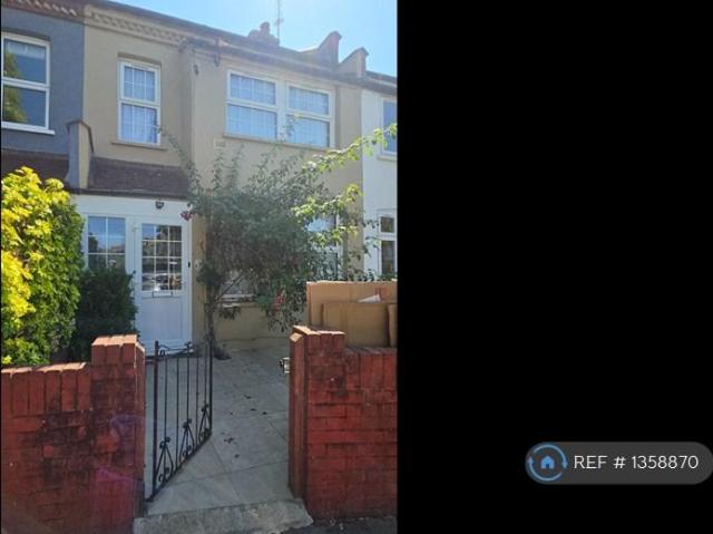 Alderton Road, Croydon, CR0 1 bed in a house share to rent £795 pcm £183 pw