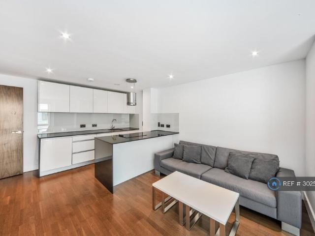 Aldgate East, London, E1 1 bed flat to rent £3,000 pcm £692 pw