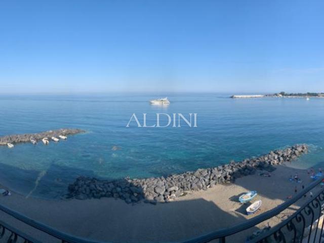 Aldini Group • Scheda | Immobili