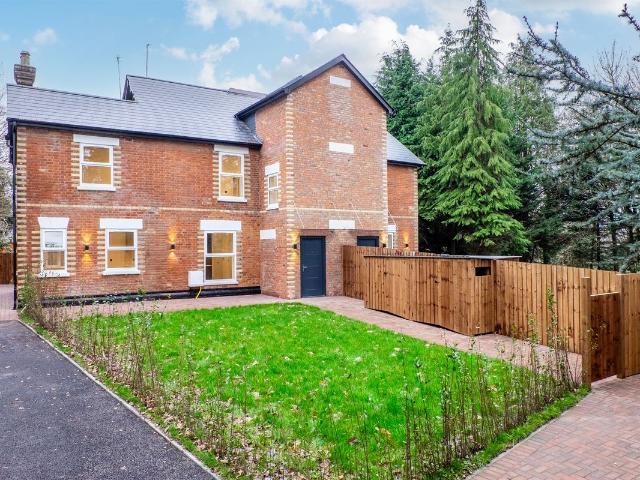 Aldon Lane, West Malling ME19, 4 bed semi detached house to rent, £2,200 pcm | PrimeLocation
