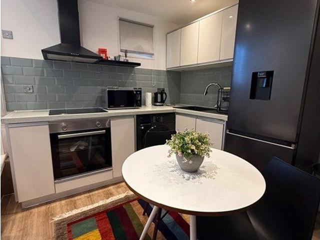 Aldreton Way, London NW4, Studio to rent, £1,300 pcm | PrimeLocation