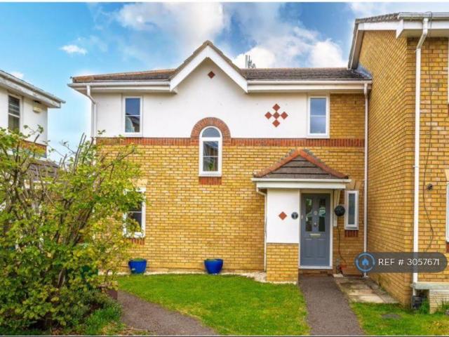 Aldrich Gardens, Cheam, Sutton, SM3 2 bed end of terrace house to rent £2,100 pcm £485 pw