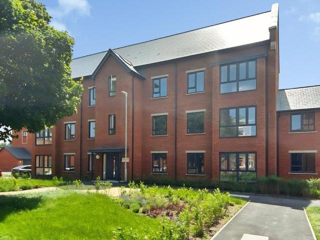 Aldridge Road, Folkestone 2 bed flat to rent £1,225 pcm £283 pw