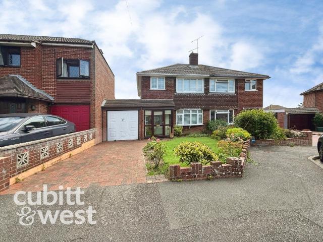 Aldsworth Gardens, Drayton, Portsmouth PO6, 3 bed semi detached house to rent, £1,600 pcm | PrimeLocation