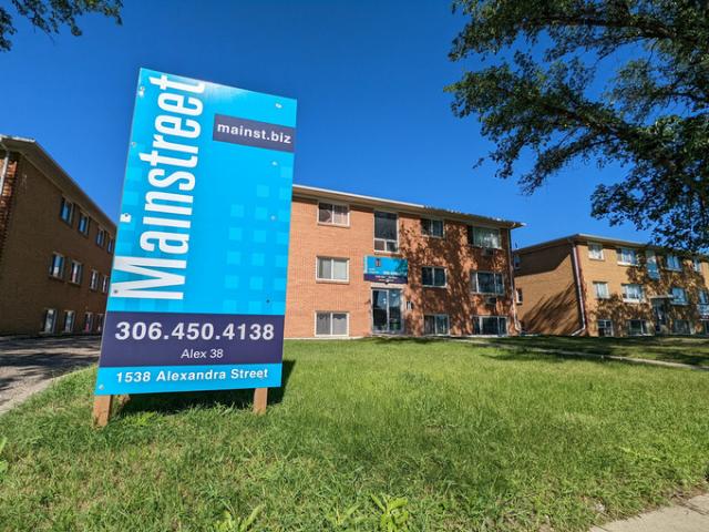 Alex 38 Apartments | 1538 Alexandra Street