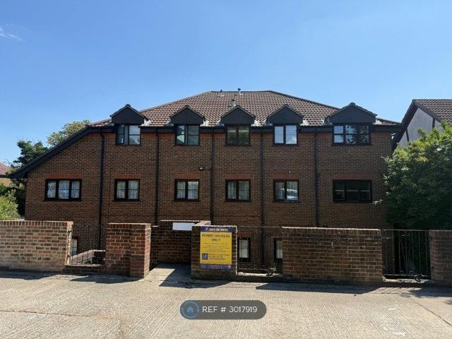 Alexander Court, Rochester ME2, 1 bed flat to rent, £920 pcm | PrimeLocation