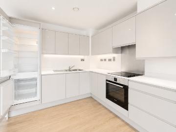 Alexander House, Angus Court, Thame, Oxfordshire OX9, 2 bed flat to rent, £1,600 pcm | PrimeLocation