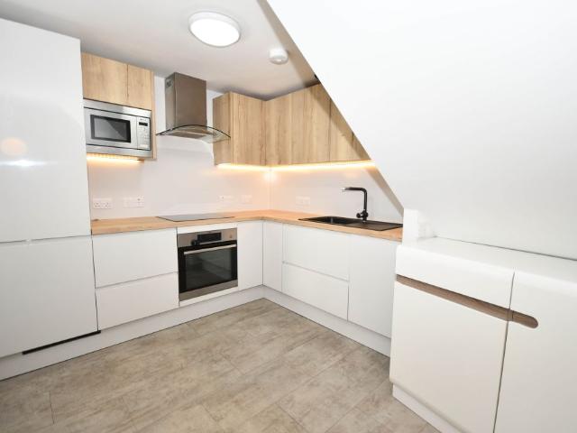 Alexander Place, Inverness IV3, 2 bed end terrace house to rent, £1,200 pcm | PrimeLocation