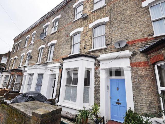 Alexander Road, London, N19 1 bed flat to rent £1,750 pcm £404 pw