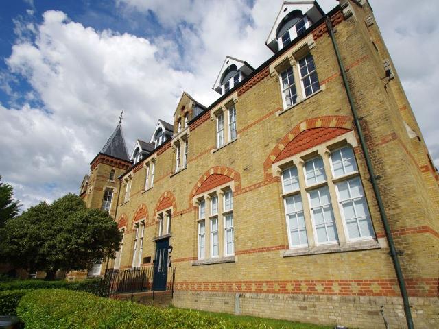 Alexandra Court, Keele Close WD24, Watford, 1 bed flat to rent, £1,275 pcm | PrimeLocation