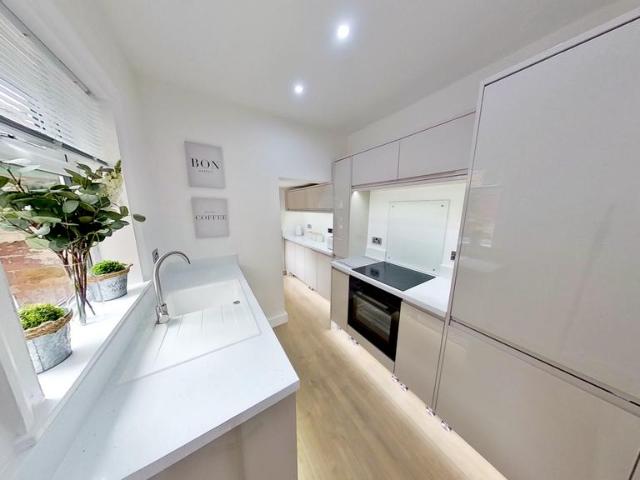 Alexandra Avenue, Hull HU5 3 bed house to rent £609 pcm £141 pw