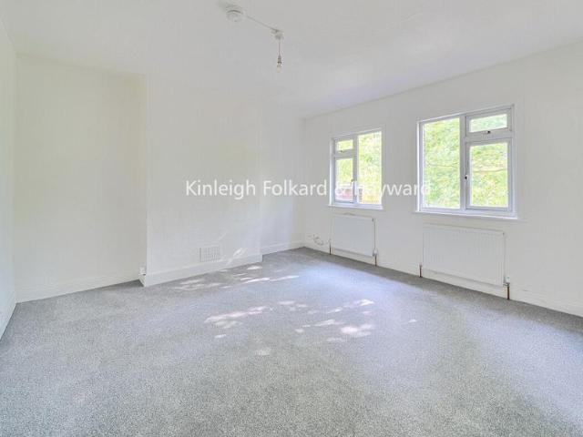 Alexandra Avenue, Harrow, HA2 2 bed flat to rent £1,550 pcm £358 pw