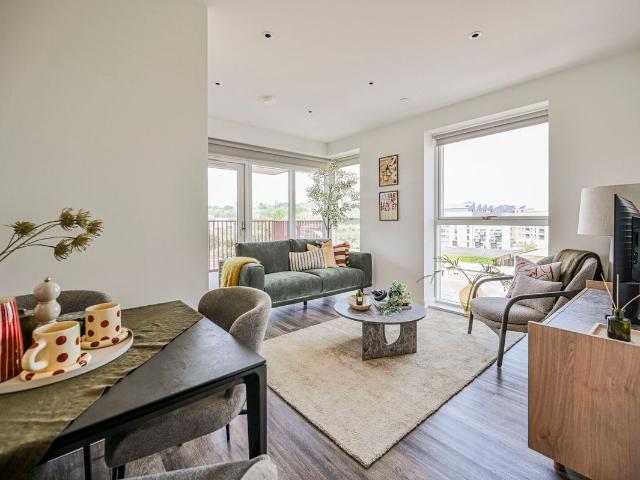Alexandra Gate, Wood Green, London N8, 2 bed flat to rent, £2,740 pcm | PrimeLocation