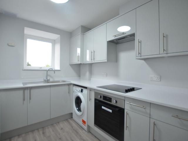 Alexandra House, 2A Alexandra Avenue, Camberley GU15, 1 bed flat to rent, £1,200 pcm | PrimeLocation