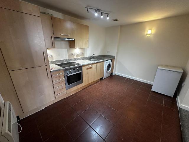Alexandra House, Leicester, LE1 2 bed apartment to rent £850 pcm £196 pw