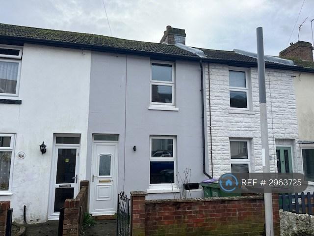 Alexandra St, Folkestone, CT19 2 bed terraced house to rent £1,100 pcm £254 pw