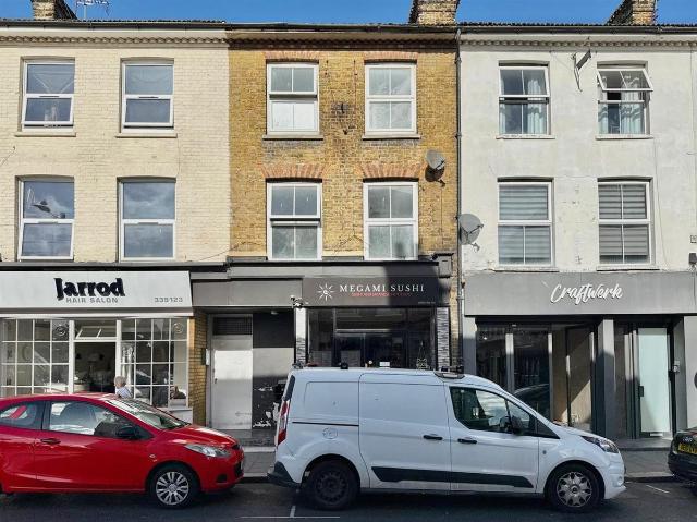 Alexandra Street, Southend On Sea SS1, 3 bed flat to rent, £1,850 pcm | PrimeLocation
