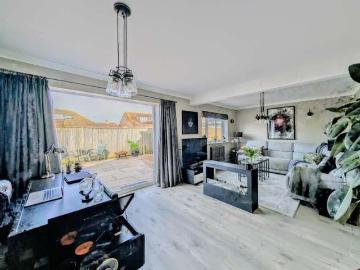 Adur, West Sussex county, Sussex - Garden